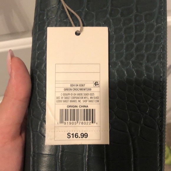 Brand new wallet - Picture 2 of 4